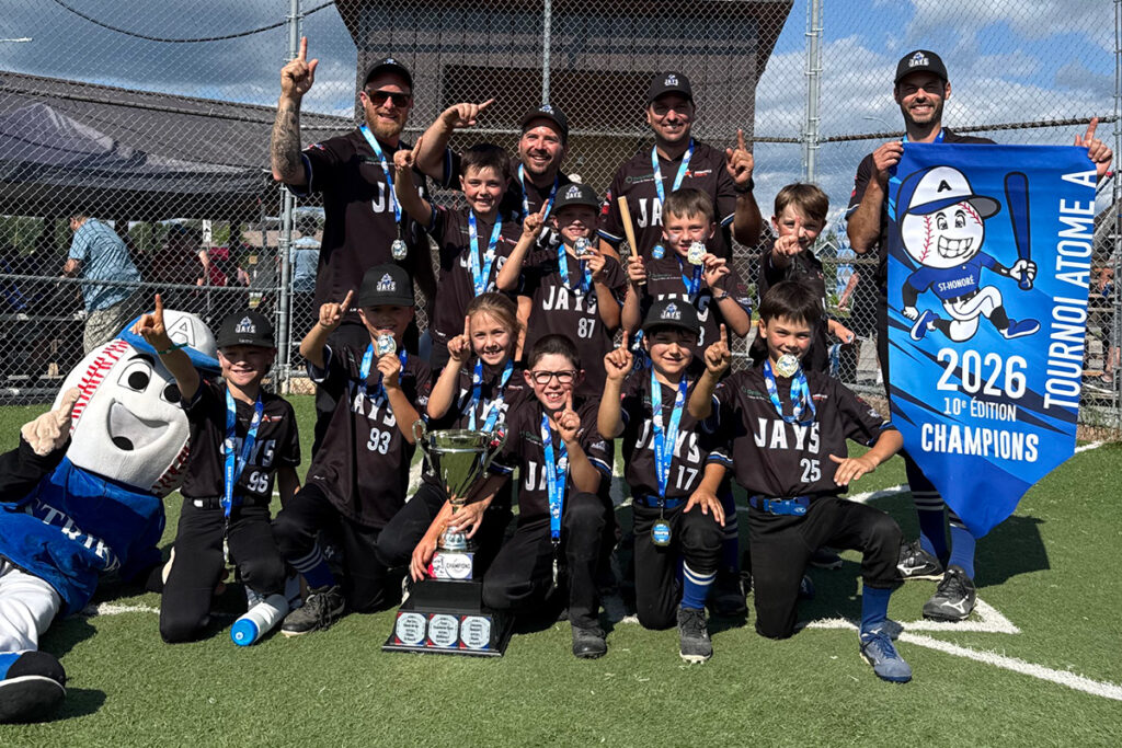 Les JAYS 9UA, champions du Tournoi provincial Atome/Bantam de St-Honoré (Saguenay)!
